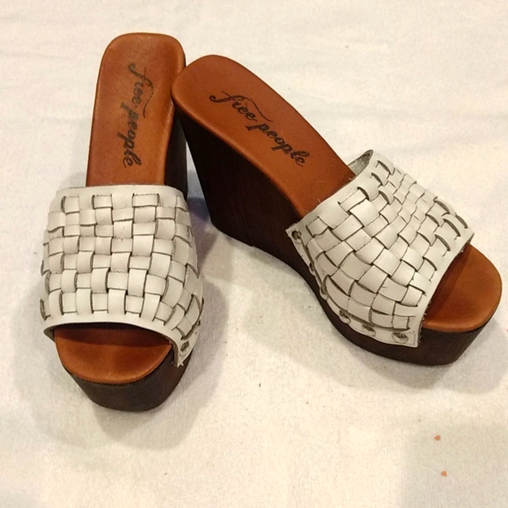 Free People Cassie platform wedge heels size 7